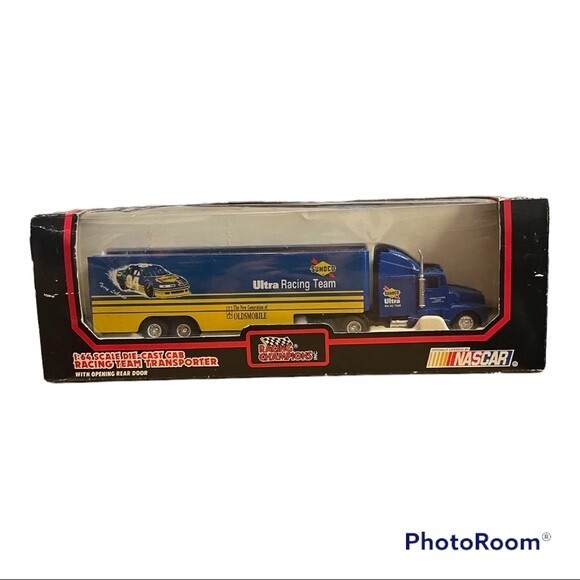 Nascar 1:64 Racing Champions Team Transporter Terry Labonte Sunoco Oldsmobile - Picture 1 of 5